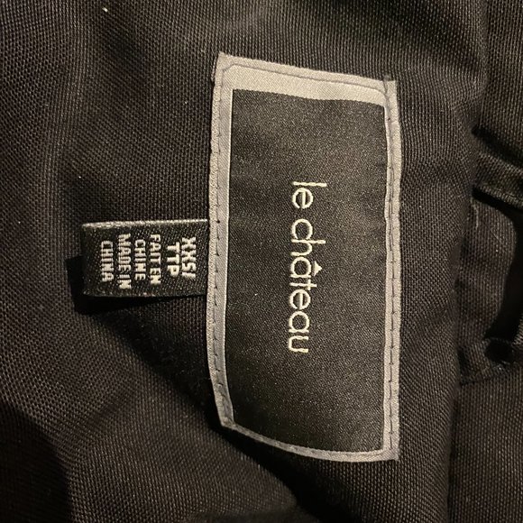 Women's XXS Le Chateau Winter Jacket - Picture 2 of 2